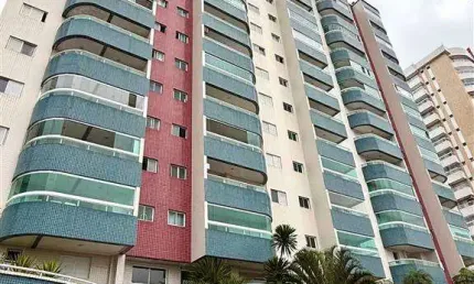 Excelente apartamento de 01 dormitório com sacada gourmet. O imóvel está localizado na Cidade Ocian, bairro mais tradicional de Praia Grande, que se destaca pelo comércio forte e as famosas feiras de 