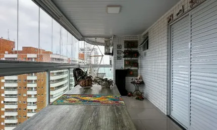 Apartamento 3 Suítes com 4 Vagas Demarcadas no Canto do Forte