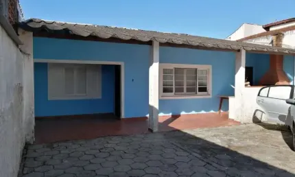 Casa com 2 quartos à venda no Itaóca, Mongaguá  por R$ 320.000
