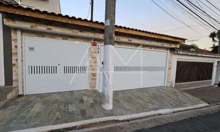 Sobrado para Venda em São Bernardo do Campo / SP no bairro Santa Terezinha