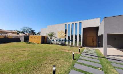 Casa Alto Padrão no condomínio Golf Ville em Cambé/PR
