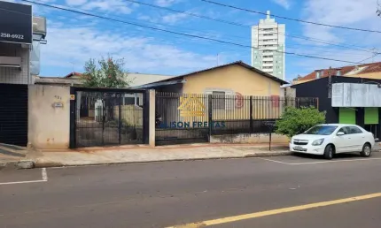 Terreno com 445 m2 e 17 metro de frente no  Centro de Ibiporã/PR