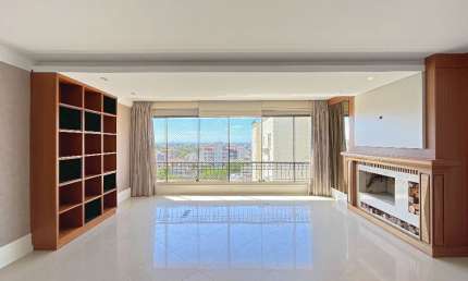 Cobertura 225 m², 3 dormitórios sendo 2 suítes e 3 vagas no bairro Higienópolis.