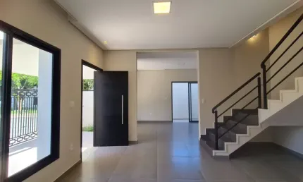 Casa nova, com 03 dormitórios sendo 01 suíte e 03 vagas de garagem