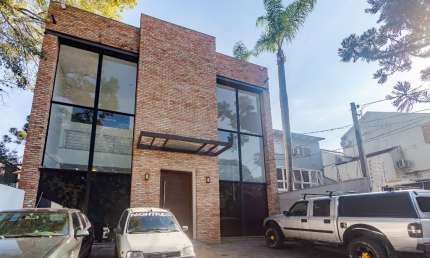 Loja com grande potencial para escolas, petshop, academia e afins