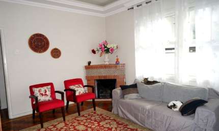 Casa com 3 Quartos sendo 01 suíte e 4 banheiros à Venda no Petrópolis