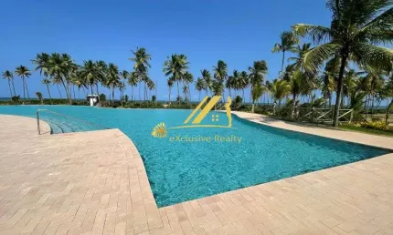 Condomínio Praia do Castelo, Casa115m², 2 suítes, sala de estar, sala de TV, cozinha americana, varanda, piscina; Beira mar, com toda infraestrutura