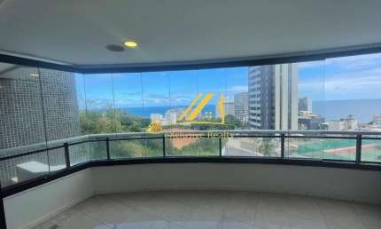 Apartamento 4 suítes, 2 varandas, 198m2 com vista mar em Ondina! Super ventilado! Dependência completa. 3 vagas soltas. Prédio com ótima infraestrutur
