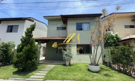 Casa duplex em buraquinho, condomínio foz do joanes: 3 suítes, 160m2, lavabo, área gourmet com churrasqueira. condo piscina, parque e salão de festas