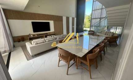 Casa no Condomínio Buscaville, em Busca Vida. 624m2, 4 suítes, com piscina, churrasqueira! Bem decorada e mobiliada!Condomínio com ótima infra de laz