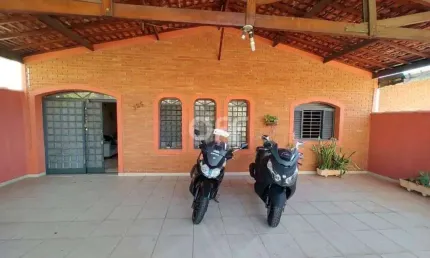 Casa com 3 quartos à venda na Avenida Brigadeiro Rafael Tobias de Aguiar, 335, Jardim Aurélia, Campinas, 220 m2 por R$ 790.000