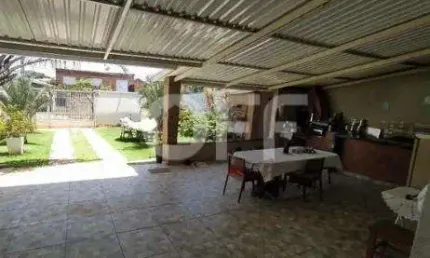Casa com 3 quartos à venda na Rua João Marques, 19, Parque São Jorge, Campinas, 216 m2 por R$ 490.000