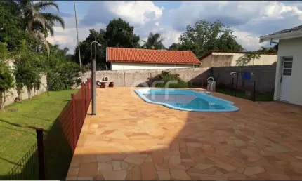 Chácara / sítio com 3 quartos à venda na Rua Allan Fonseca, 565, Recanto dos Dourados, Campinas, 194 m2 por R$ 790.000