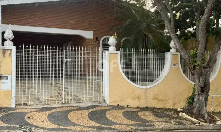 Casa com 3 quartos à venda na Rua Cristóvão Bonini, 1235, Jardim Proença I, Campinas, 194 m2 por R$ 690.000