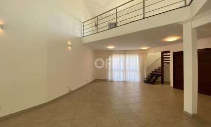 Casa em condomínio fechado com 3 quartos para alugar na Rua Augusta Bernardes Moreira, S/N, Loteamento Alphaville Campinas, Campinas, 342 m2 por R$ 10.000