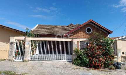 Casa com 3 quartos para alugar na Rua Francisco de Campos Abreu, 1720, Vila Georgina, Campinas, 251 m2 por R$ 4.500