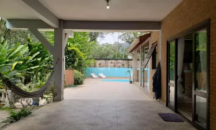 Casa com 2 quartos à venda em Horto Florestal, Ubatuba , 380 m2 por R$ 800.000