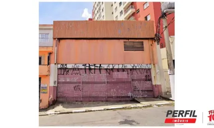 GALPÃO COMERCIAL COM 504M² DE ÁREA COM 02 BANHEIROS