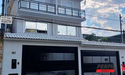 SOBRADO 03 SUÍTES COM AMPLO ESPAÇO DE CONVIVÊNCIA E 05 VAGAS