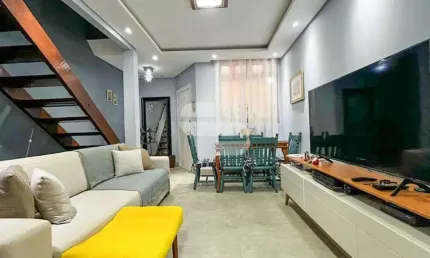 Casa com 2 quartos à venda na Rua Estácio Rodrigues, 1, Havaí, Belo Horizonte por R$ 385.000