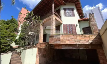 Casa com 5 quartos à venda na Rua Castelo Serpa, 453, Castelo, Belo Horizonte por R$ 2.200.000