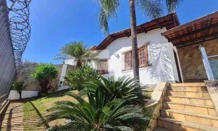 Casa com 4 quartos à venda na Castelo de Évora, 593, Castelo, Belo Horizonte por R$ 1.900.000