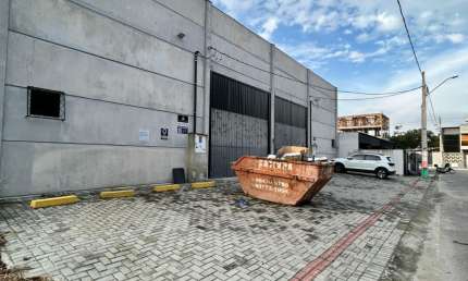 Barracão / Galpão / Depósito para alugar na Rua Bagdá, 500, Santa Regina, Camboriú