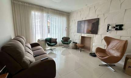 Casa com 4 dormitórios para alugar, 240 m² por R$ 8.841,00/mês - Cidade Satélite - Atibaia/SP