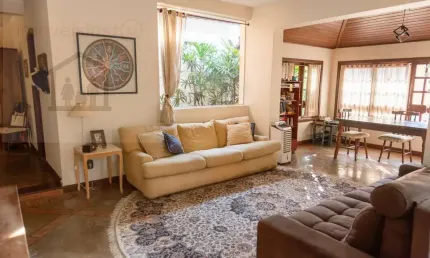 Casa para Venda em Jundiaí, Jardim das Samambaias, 3 dormitórios, 1 suíte, 4 banheiros, 3 vagas