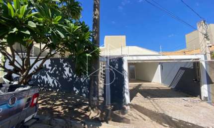 Casa com 3 quartos para alugar na Rua Paula Fabiana Tudela, 1104, Parque das Esmeraldas, Marília