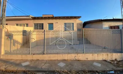 Casa com 3 quartos para alugar na Rua Olga Maria Gasparetto Simonaio, 387, Pólon, Marília