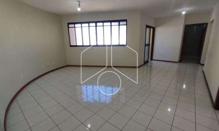 Apartamento com 3 quartos para alugar na Rua São Leopoldo, 474, Saliola, Marília