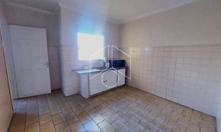 Casa com 2 quartos para alugar na Avenida Pedro De Toledo, Sobreloja, 5065, Palmital, Marília