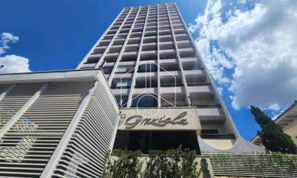Apartamento com 3 quartos para alugar na Avenida Rio Branco, 3125, Centro, Marília