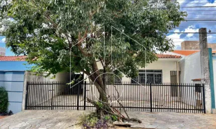 Casa com 3 quartos para alugar na Avenida República, 965, Palmital, Marília