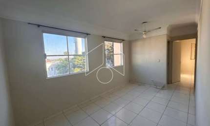 Apartamento com 2 quartos para alugar na Avenida Doutor Hércules Galletti, Bloco 26, 3167, Jardim Califórnia, Marília, 79 m2 por R$ 800