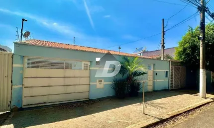 Casa com 3 quartos à venda no Jardim Flamboyant, Campinas , 200 m2 por R$ 830.000