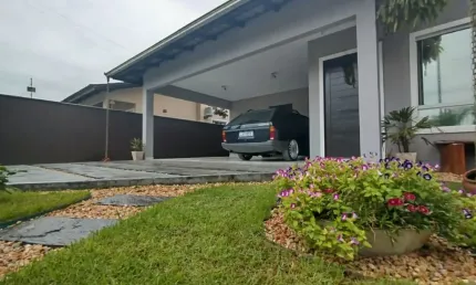 Casa com 3 quartos à venda na Rua Arlindo Correia, Vila Nova, Joinville