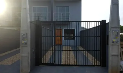 Casa com 3 quartos à venda na Rua Holanda, Boa Vista, Joinville