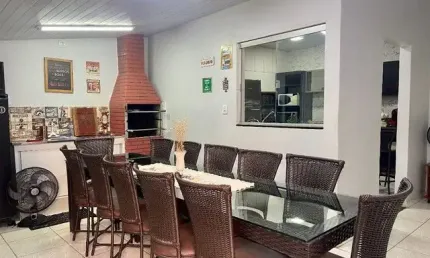 Casa com 3 Quartos e 2 banheiro à Venda, 139m²Itapecerica da Serra, São Paulo