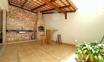 Anchieta - São Bernardo do Campo - Casa 3 quartos 1 suite, churraqueira, 1 vaga