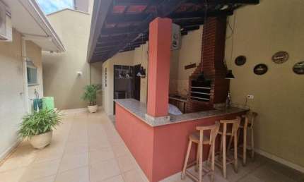Casa com 3 Quartos e 2 banheiro à Venda, 134m²Jardim Satélite - São José dos Campos, São Paulo