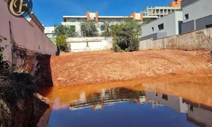 Terreno à venda no Alphaville Residencial Um, Barueri 