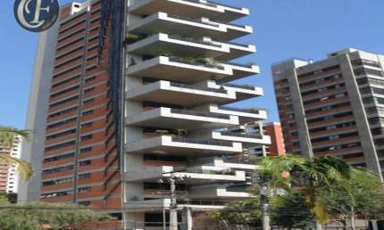 Apartamento com 4 quartos para alugar no Alphaville, Barueri 