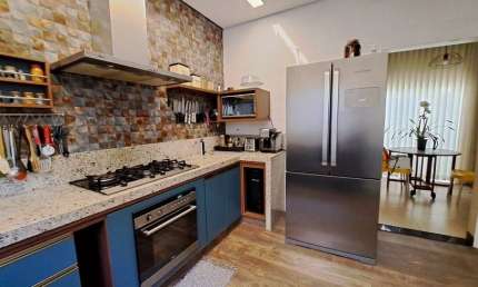 Casas com 4 Quartos e 3 banheiros à Venda em Santana