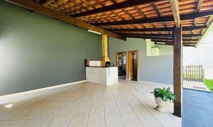 Casas com 3 Quartos e 3 banheiros à Venda em Santa Luzia