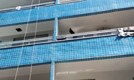 Vendo maravilhoso apto já no contra piso e embolsado!Excelente planta! Varandão e uma vista incrível!  Ótima oportunidade para quem precisa ter seu apto!