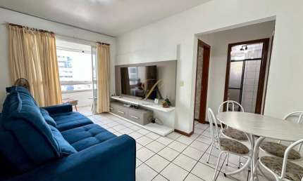 Apartamento no centro de Balneário Camboriú, 200 metros do mar
