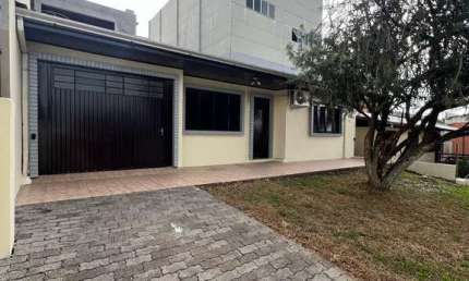 Casa com 2 quartos à venda no Centenário, Caxias do Sul 