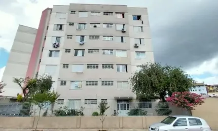 Apartamento com 3 quartos para alugar no Floresta, Caxias do Sul 